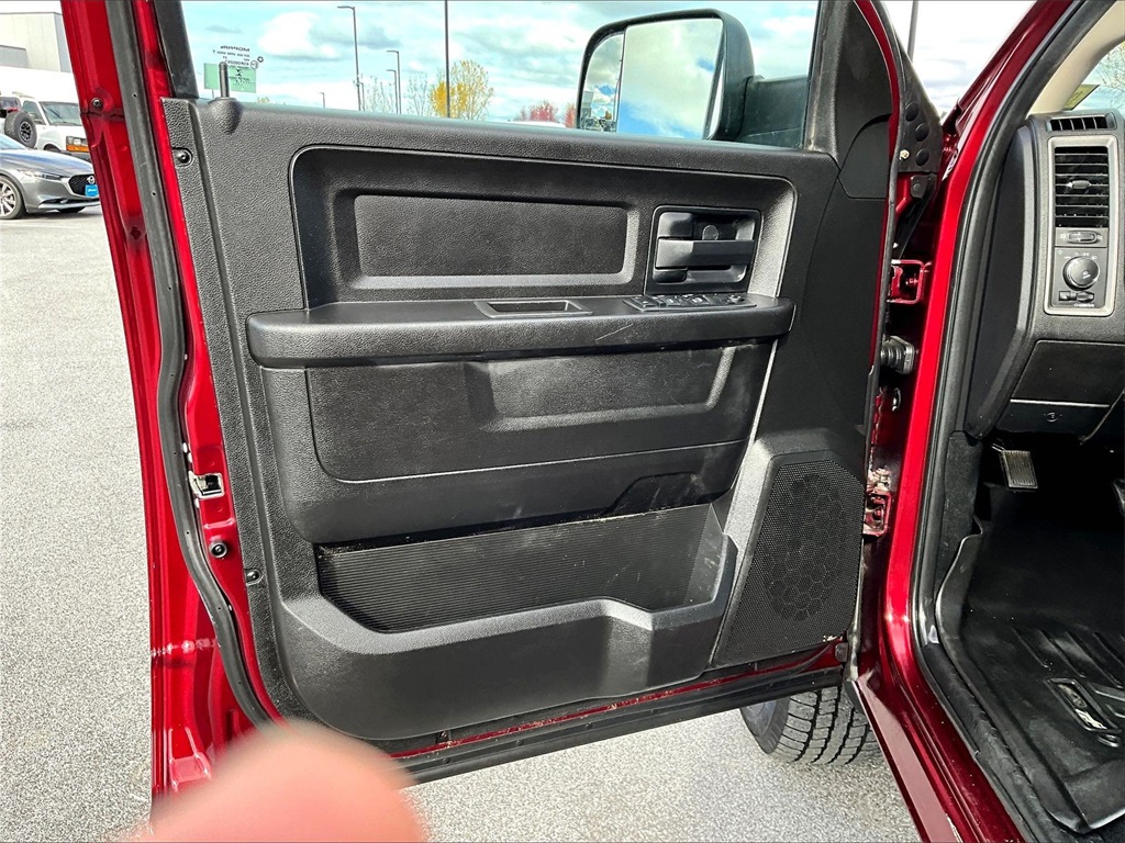 2019 Ram 1500 Classic Express - Photo 9