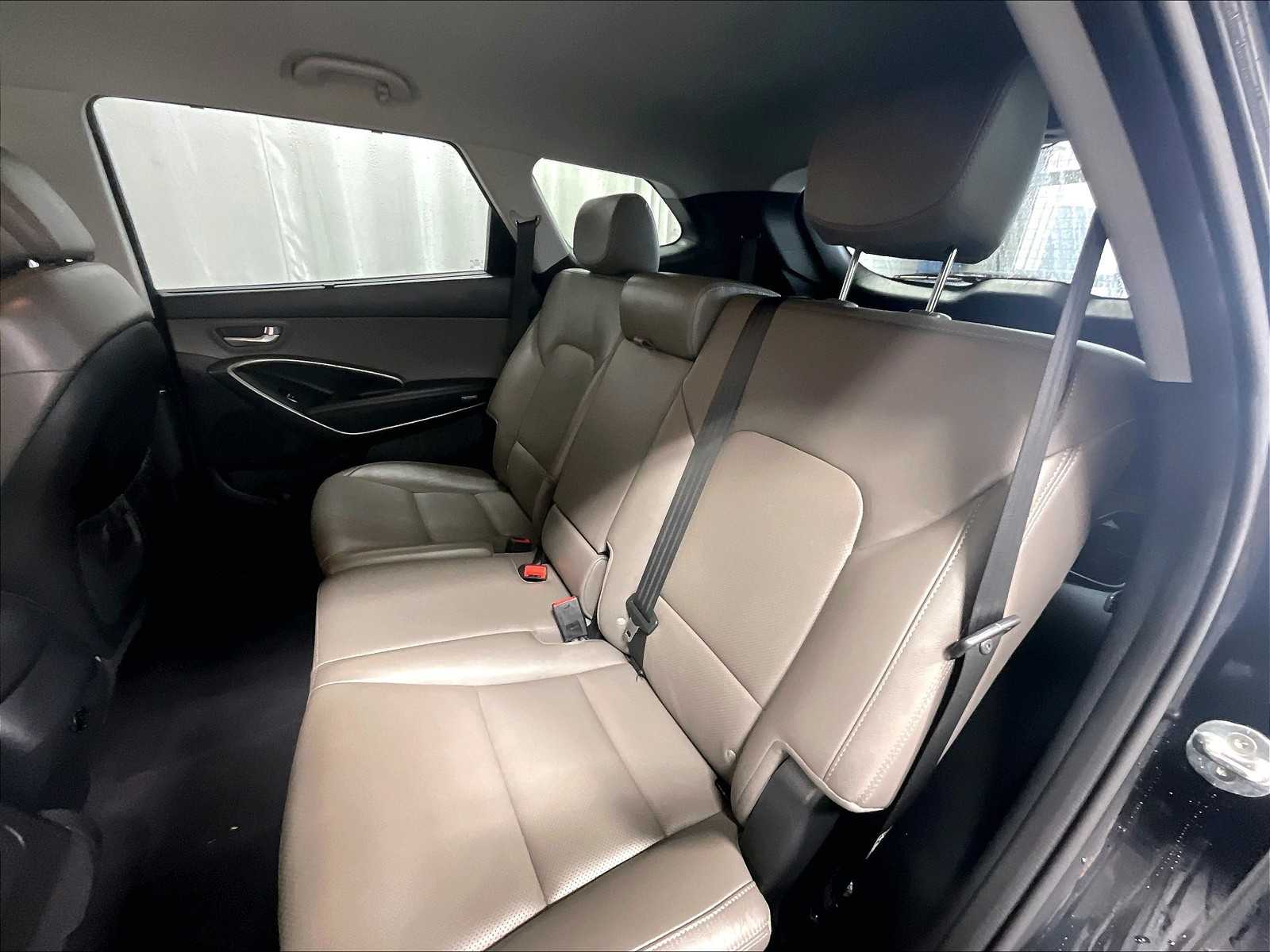 2018 Hyundai Santa Fe SE - Photo 15
