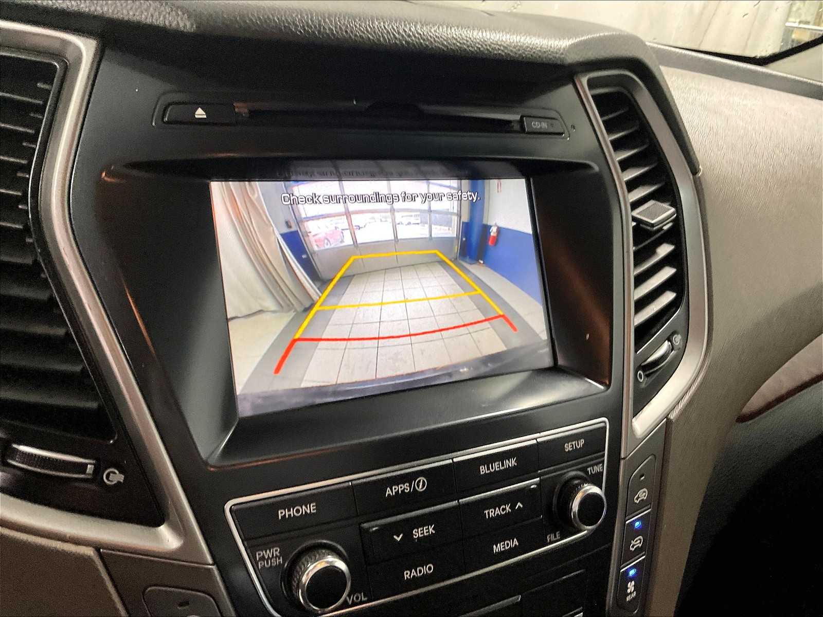 2018 Hyundai Santa Fe SE - Photo 19