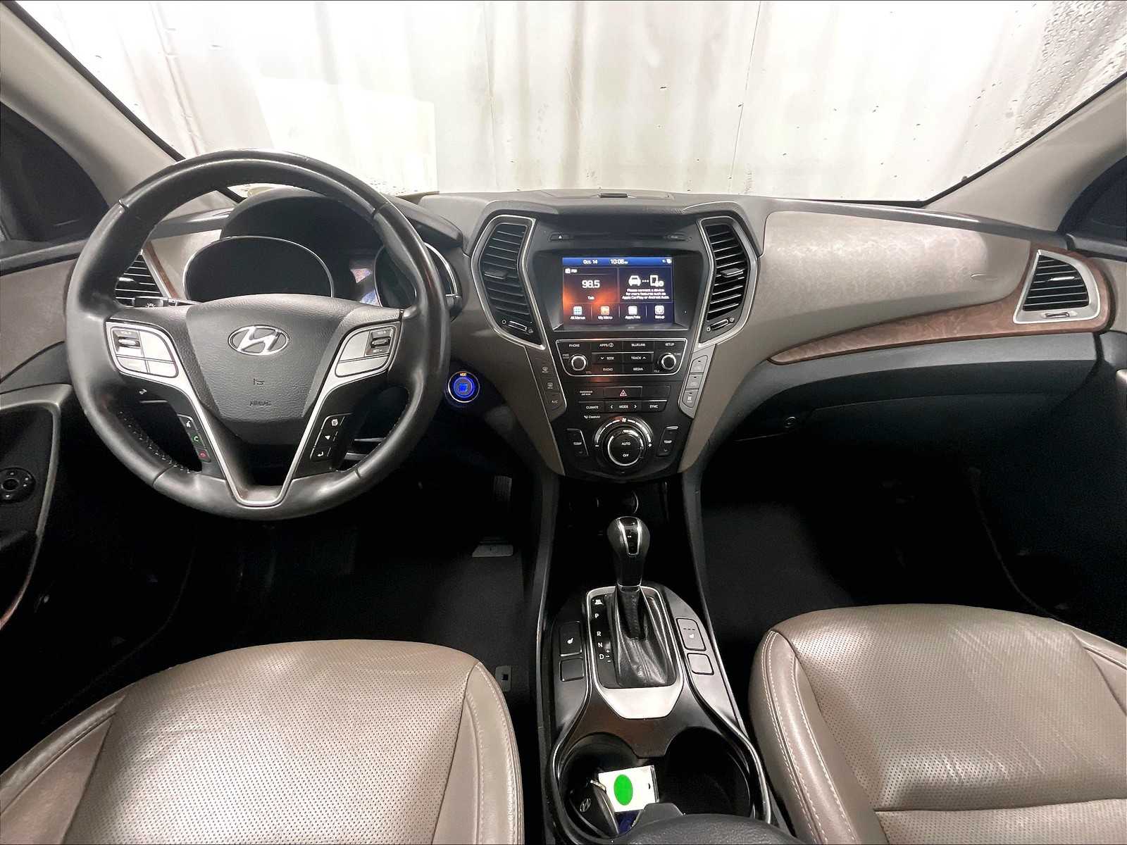 2018 Hyundai Santa Fe SE - Photo 21
