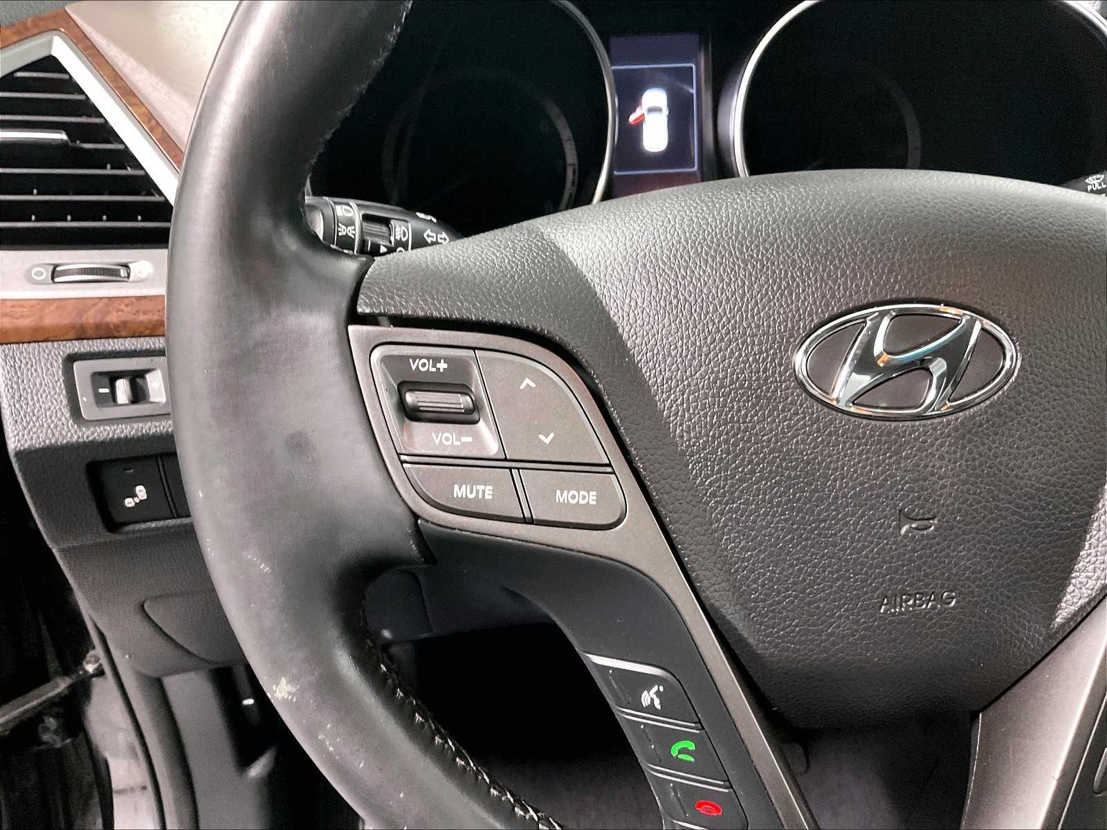 2018 Hyundai Santa Fe SE - Photo 22