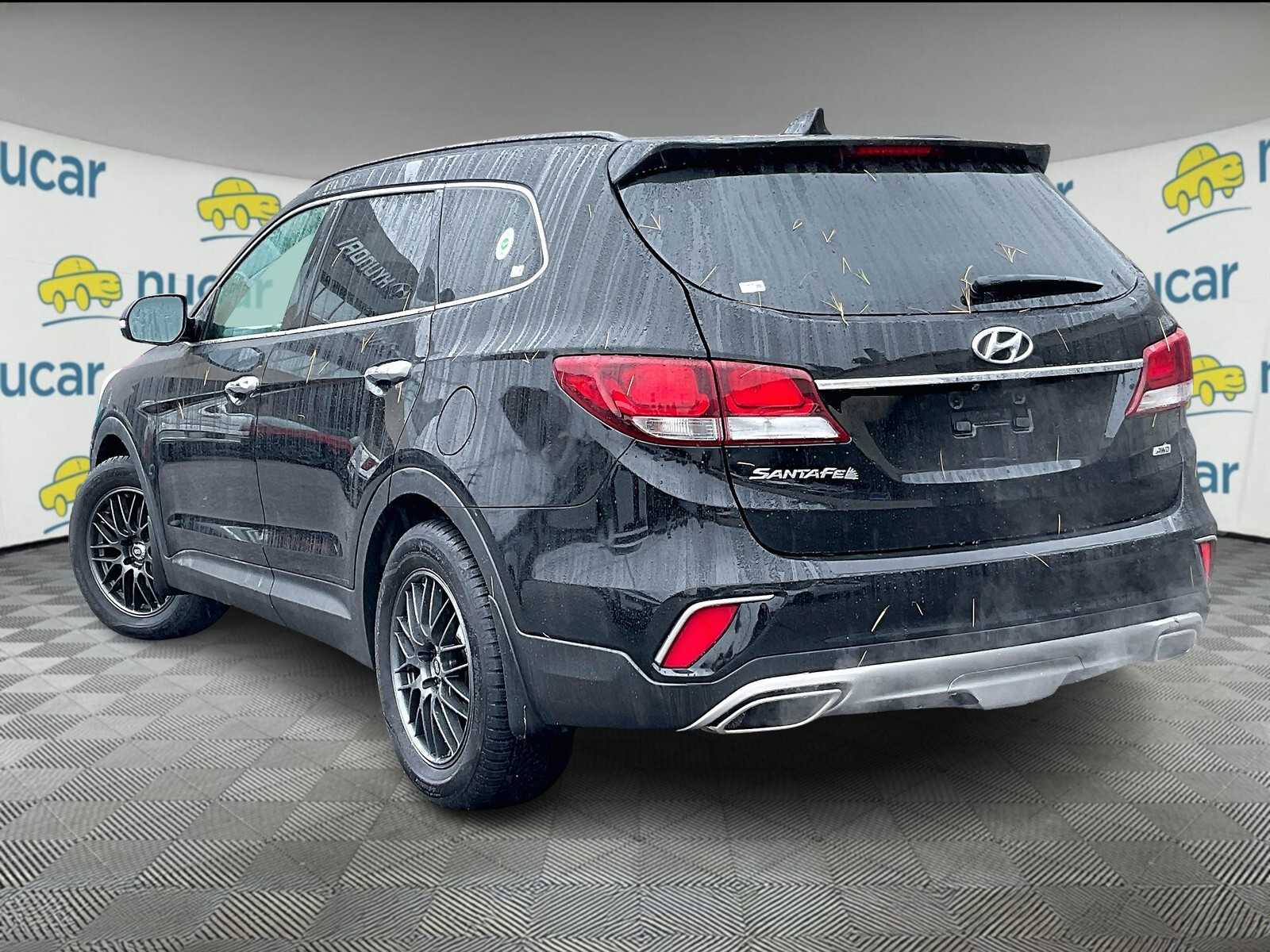 2018 Hyundai Santa Fe SE - Photo 4