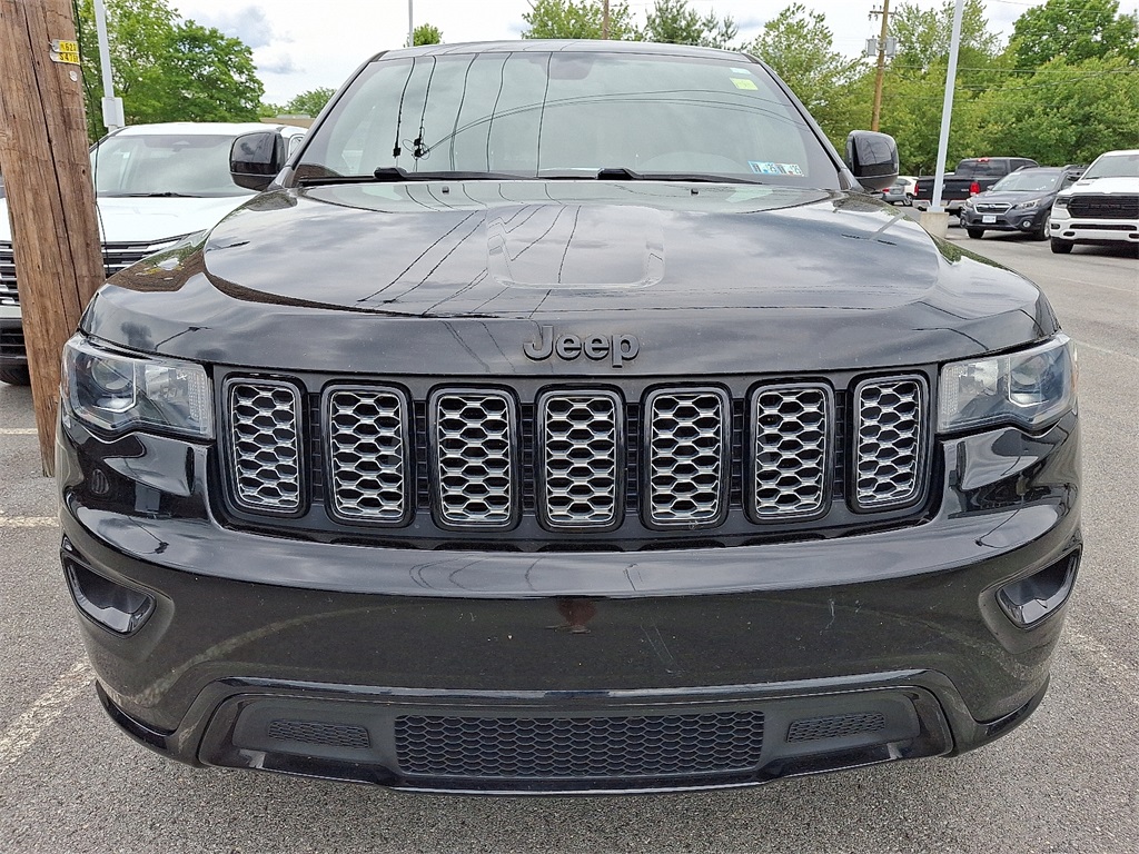2018 Jeep Grand Cherokee Altitude - Photo 2