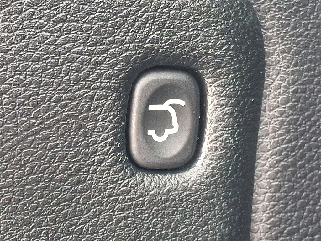 2018 Jeep Grand Cherokee Altitude - Photo 28