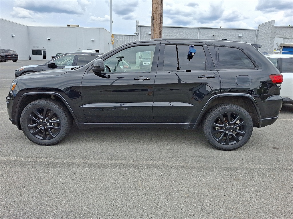 2018 Jeep Grand Cherokee Altitude - Photo 4