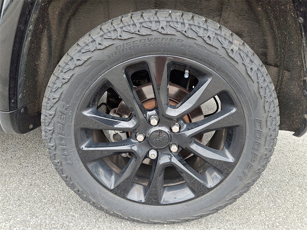 2018 Jeep Grand Cherokee Altitude - Photo 8