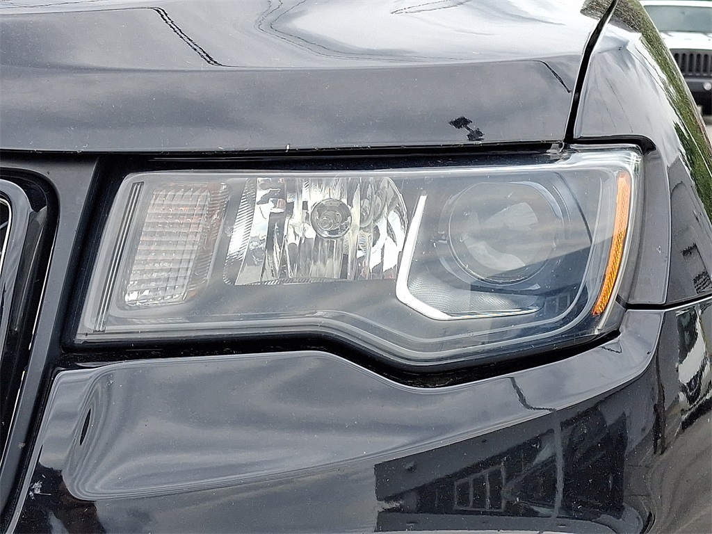 2018 Jeep Grand Cherokee Altitude - Photo 9