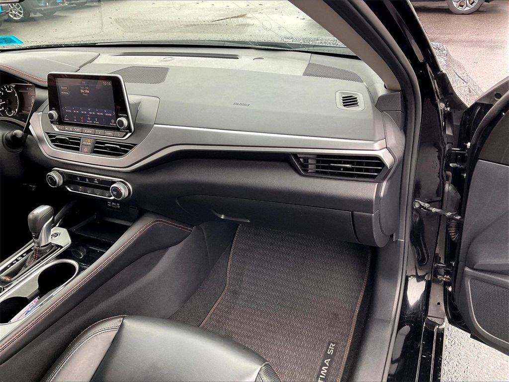 2023 Nissan Altima 2.5 SR - Photo 12