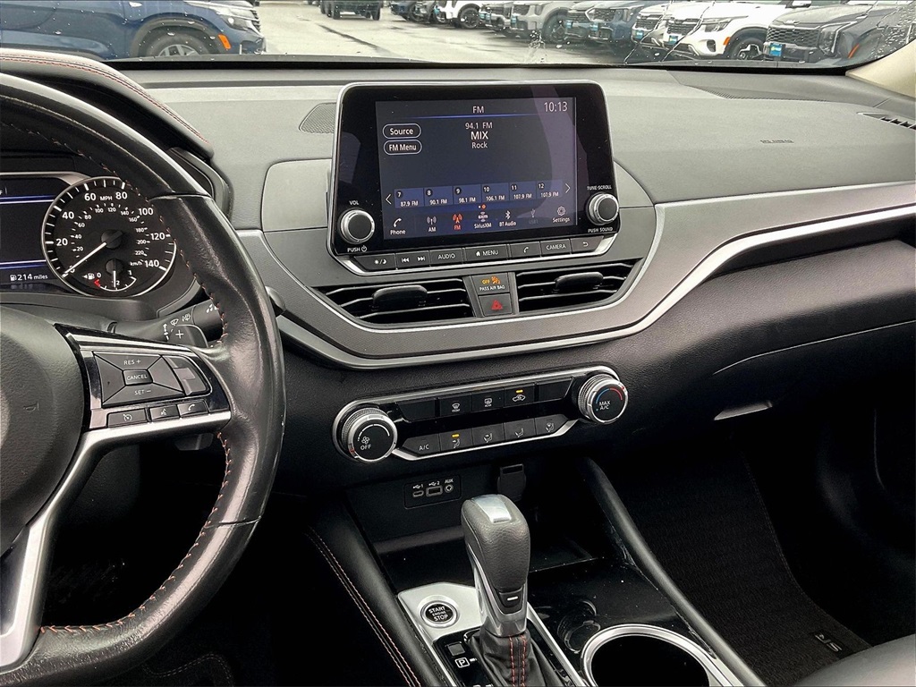 2023 Nissan Altima 2.5 SR - Photo 17