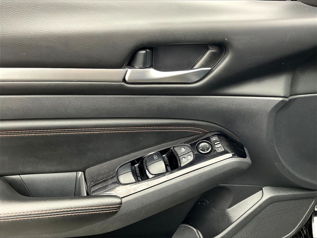 2023 Nissan Altima 2.5 SR - Photo 35