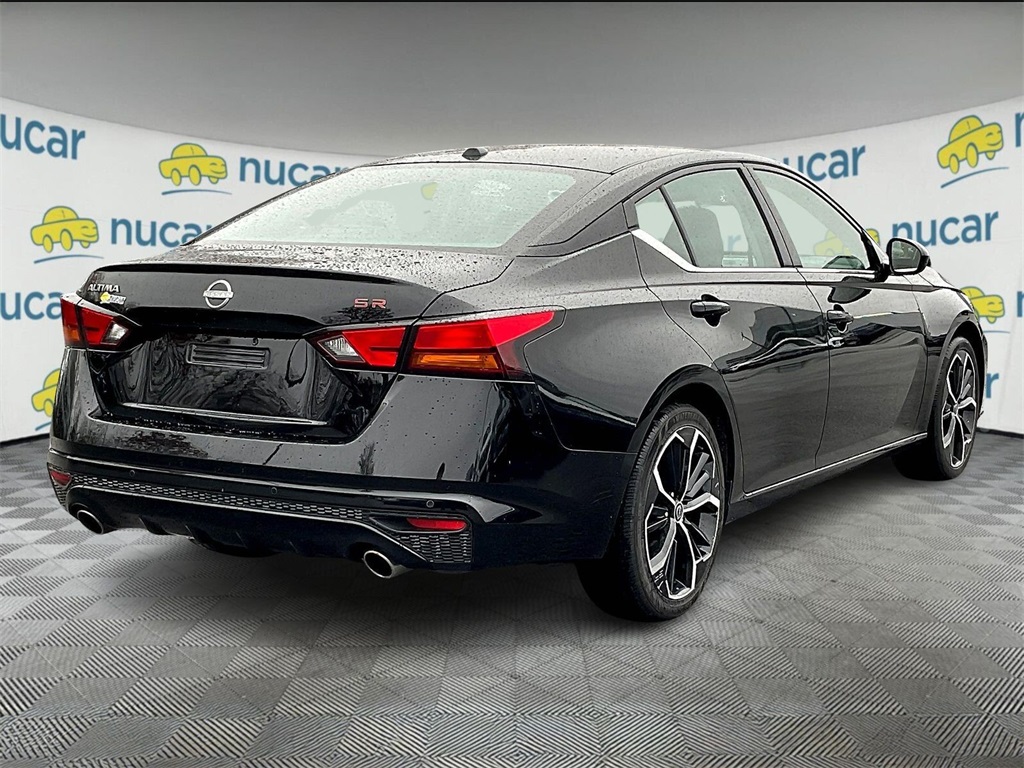 2023 Nissan Altima 2.5 SR - Photo 6