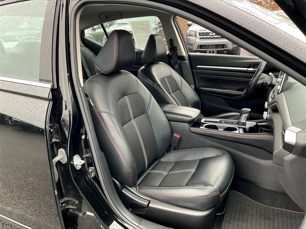 2023 Nissan Altima 2.5 SR - Photo 10