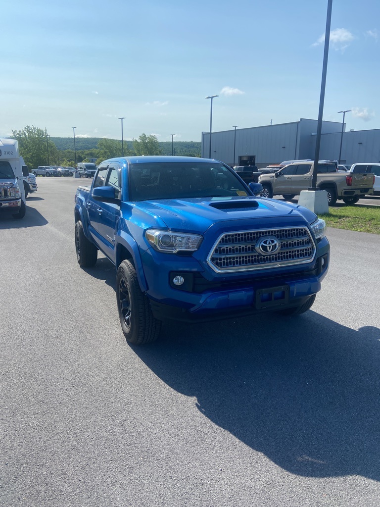 2017 Toyota Tacoma TRD Sport