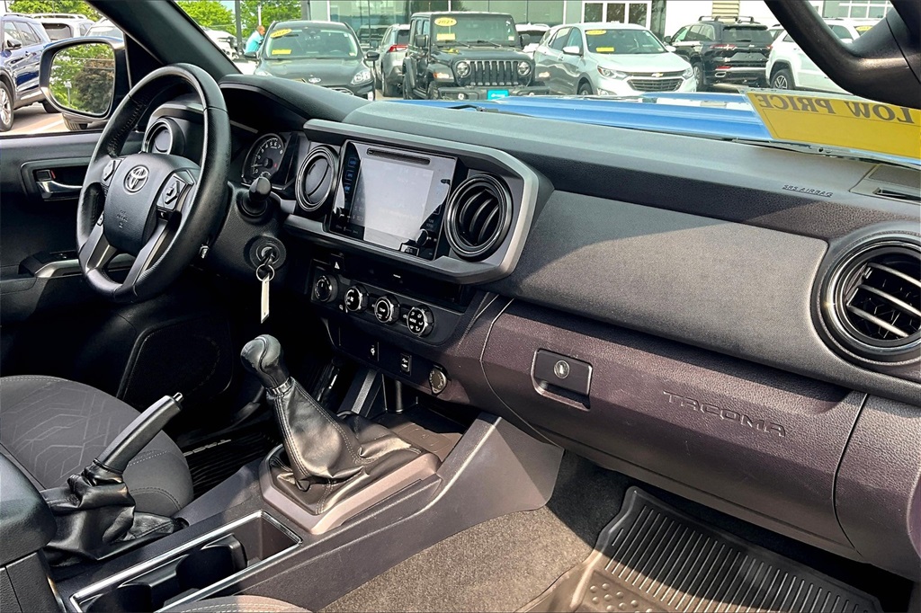 2017 Toyota Tacoma TRD Sport - Photo 14