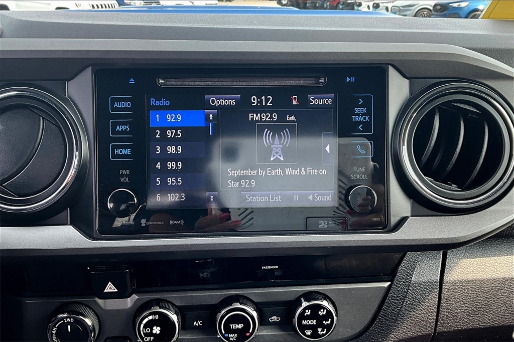 2017 Toyota Tacoma TRD Sport - Photo 18