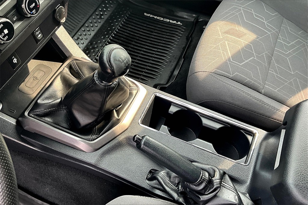 2017 Toyota Tacoma TRD Sport - Photo 20