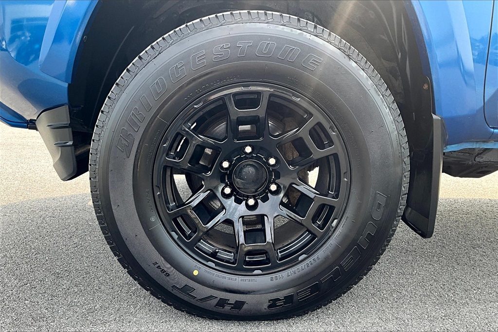 2017 Toyota Tacoma TRD Sport - Photo 7