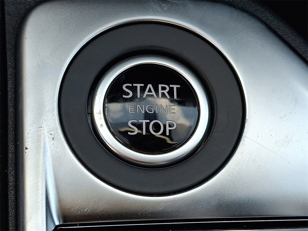 2025 Nissan Sentra SV - Photo 15