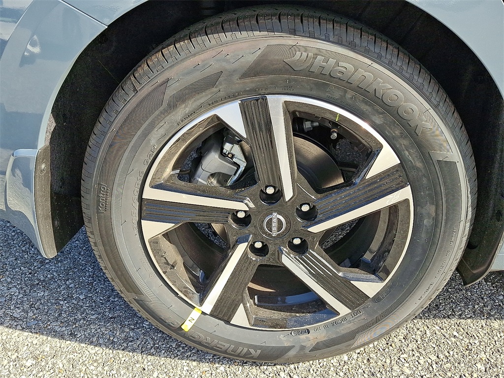 2025 Nissan Sentra SV - Photo 5