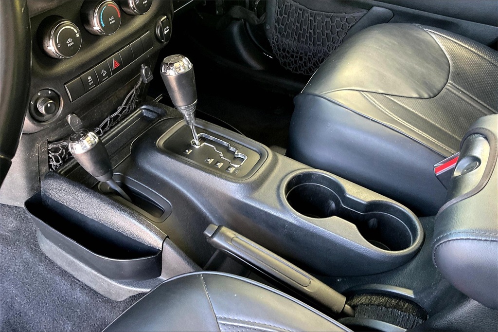 2017 Jeep Wrangler Unlimited Sport - Photo 19