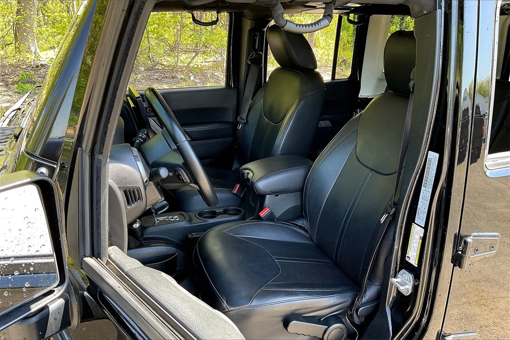 2017 Jeep Wrangler Unlimited Sport - Photo 10
