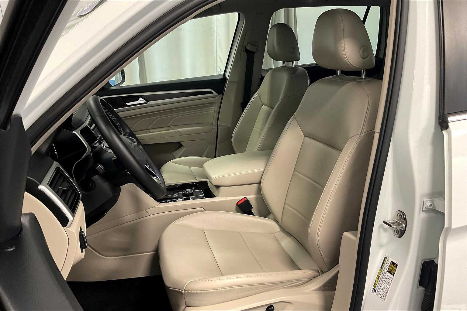2022 Volkswagen Atlas 2.0T SE w/Technology - Photo 10
