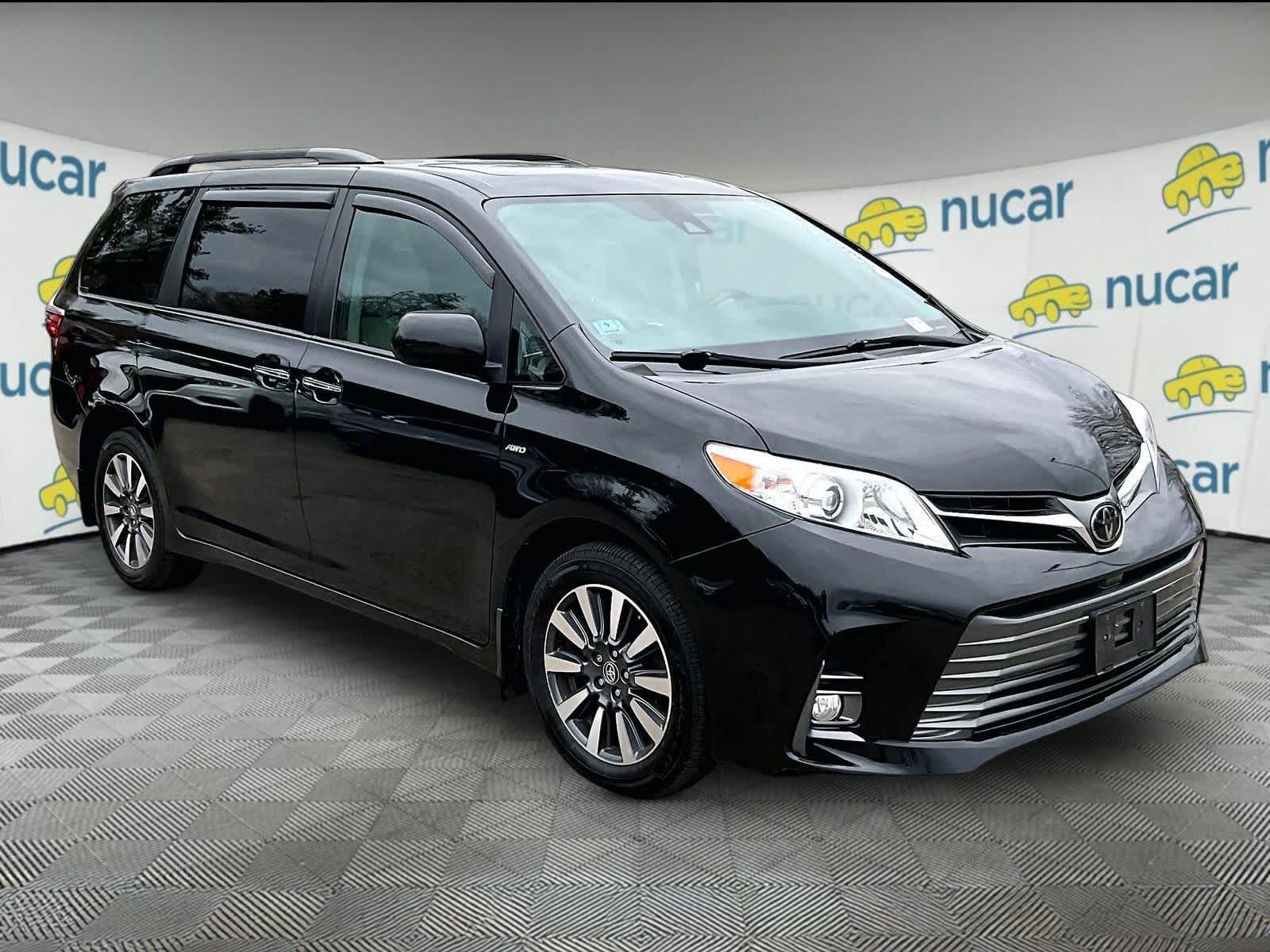 2020 Toyota Sienna XLE