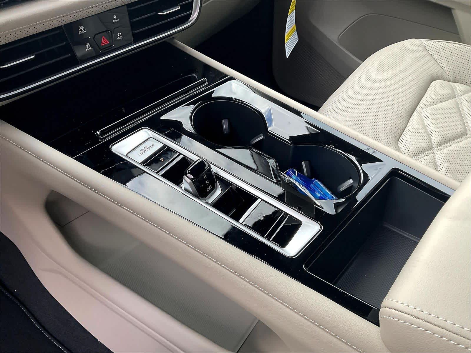 2026 Volkswagen Atlas 2.0T SE w/Technology - Photo 14