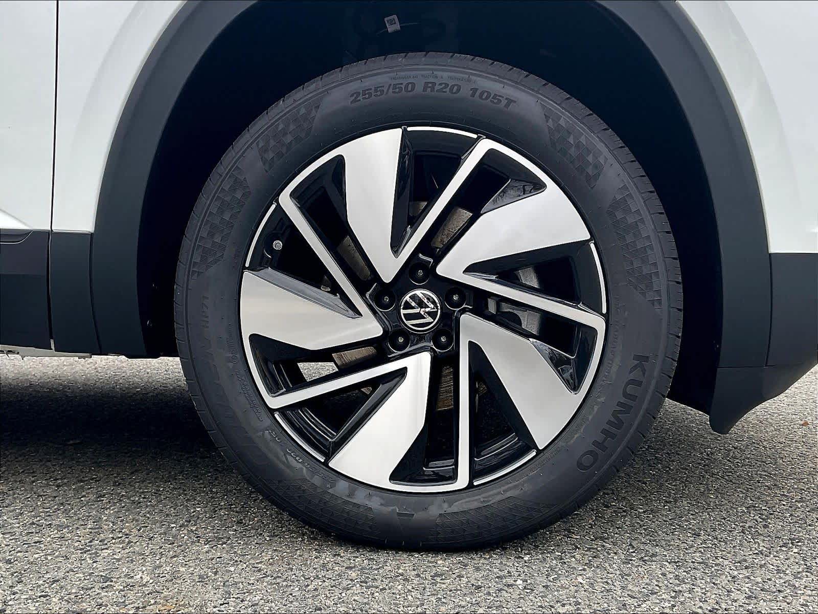 2026 Volkswagen Atlas 2.0T SE w/Technology - Photo 8