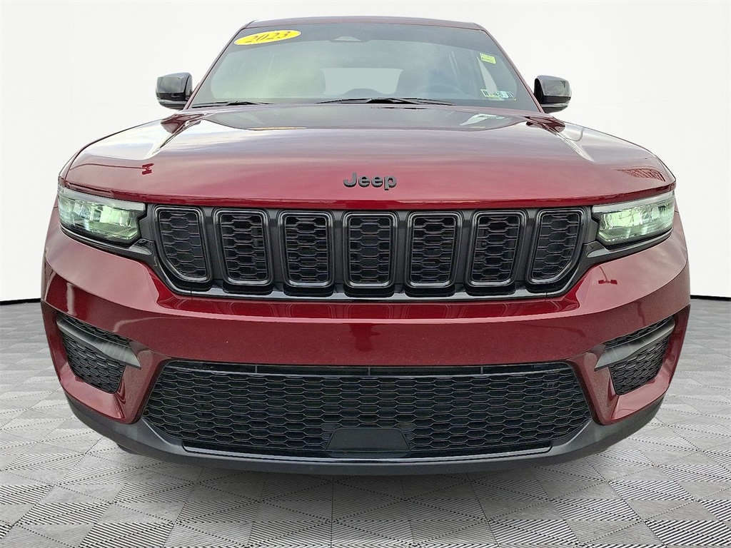 2023 Jeep Grand Cherokee Altitude - Photo 2