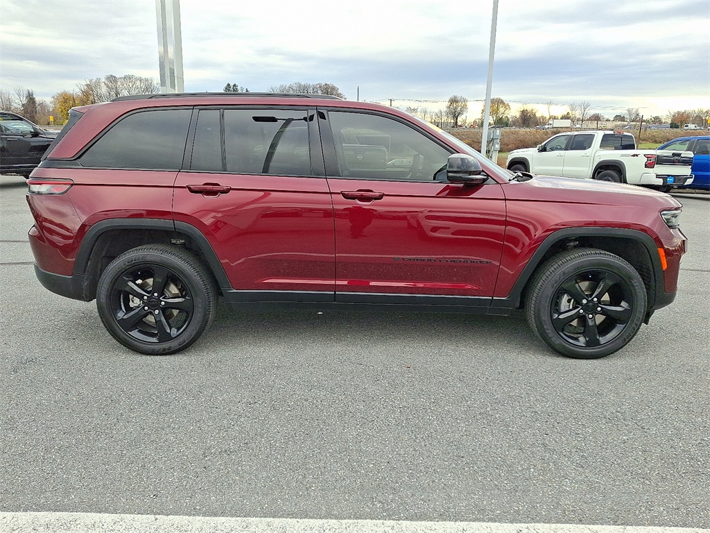 2023 Jeep Grand Cherokee Altitude - Photo 8