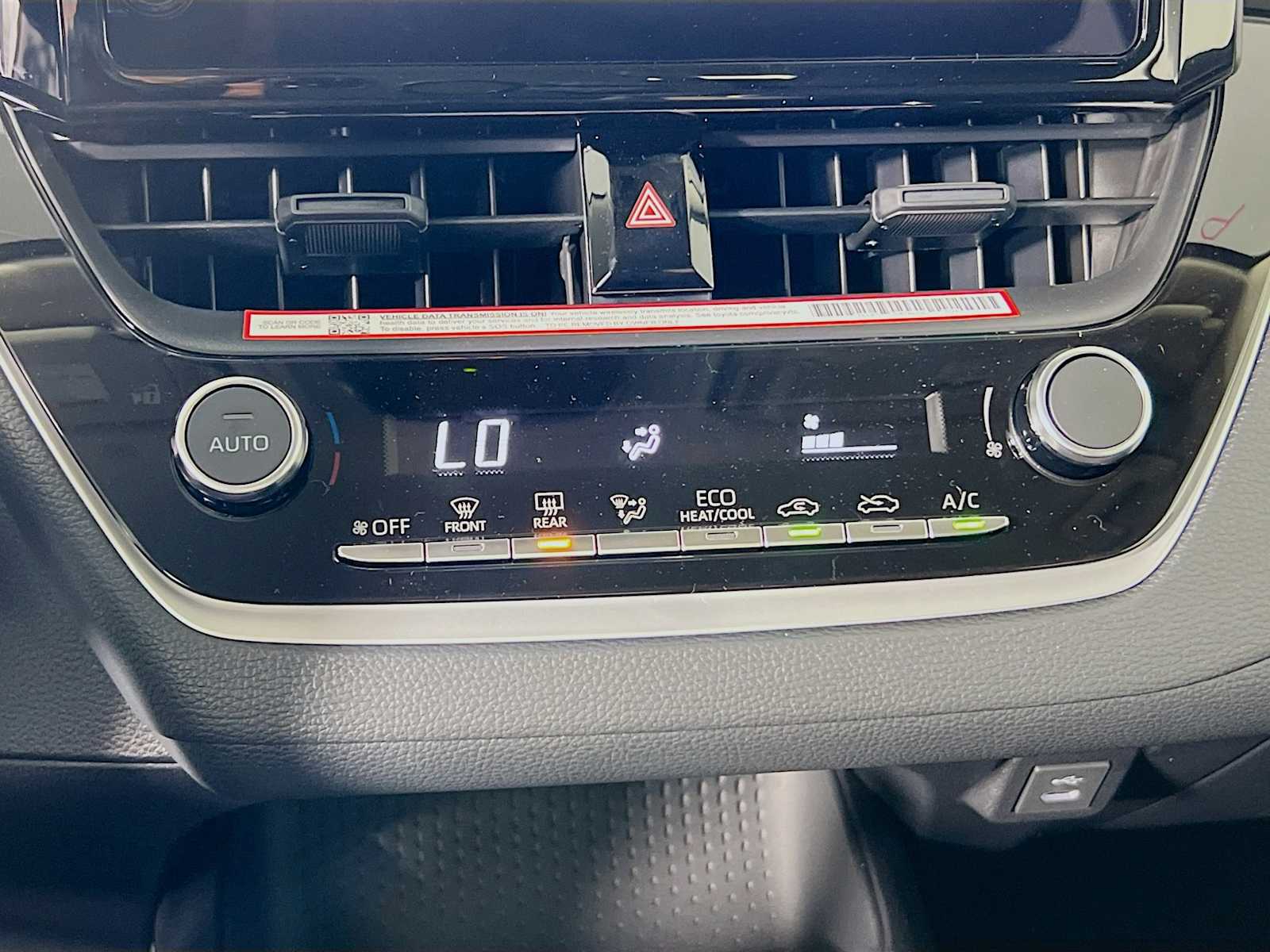 2025 Toyota Corolla LE - Photo 10
