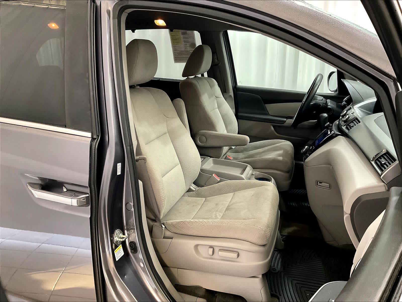 2015 Honda Odyssey EX - Photo 11