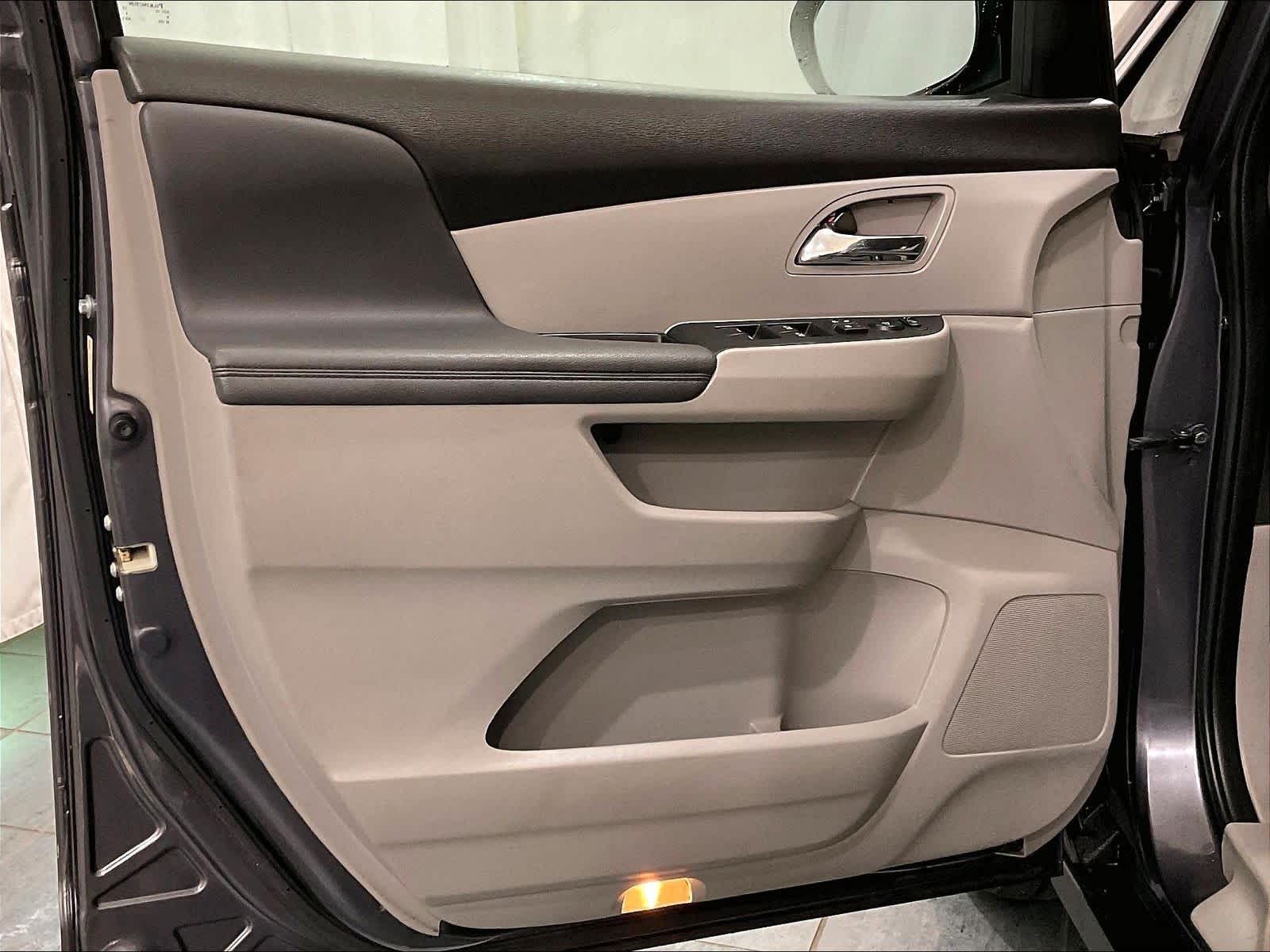 2015 Honda Odyssey EX - Photo 9