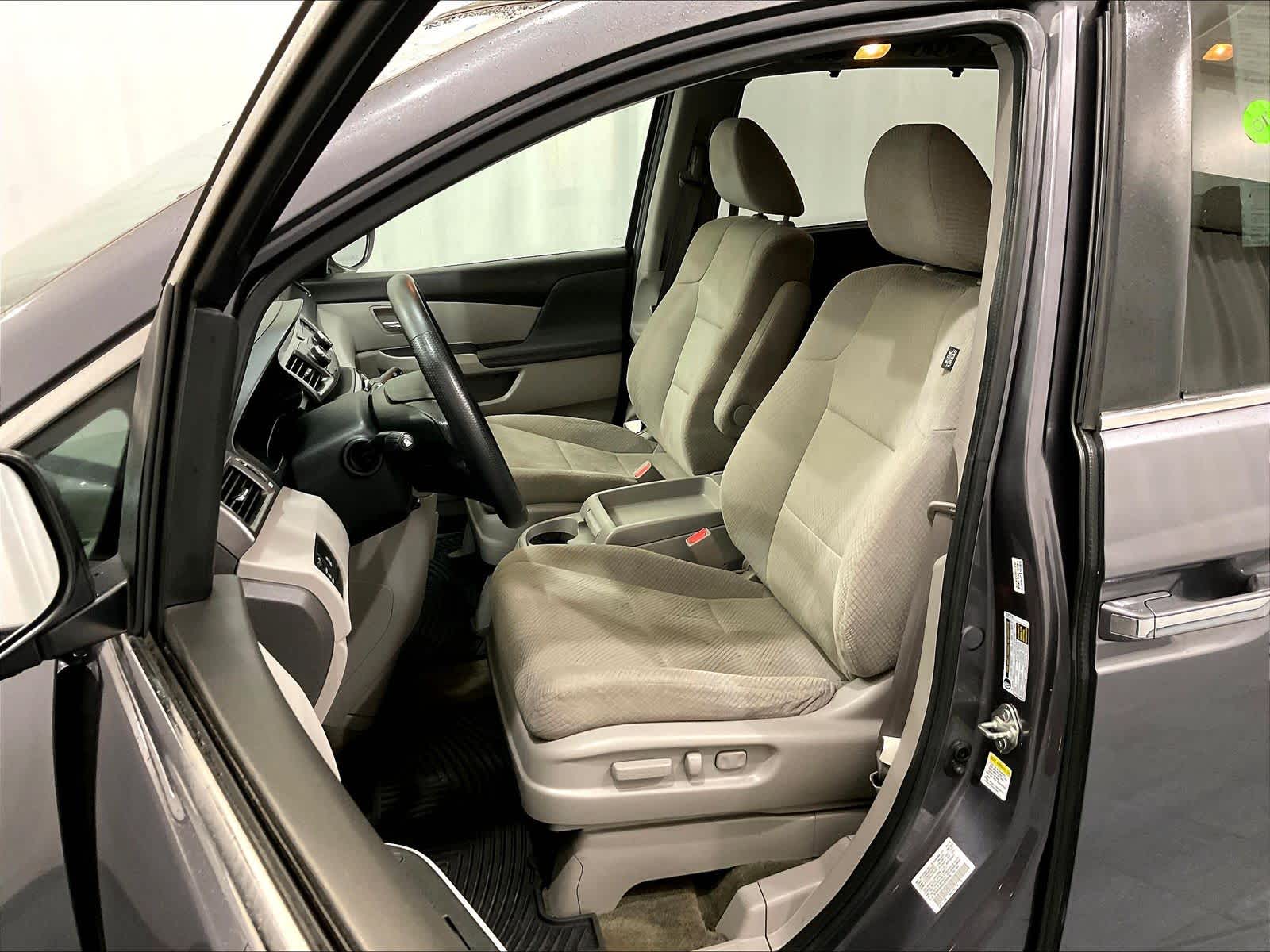 2015 Honda Odyssey EX - Photo 10