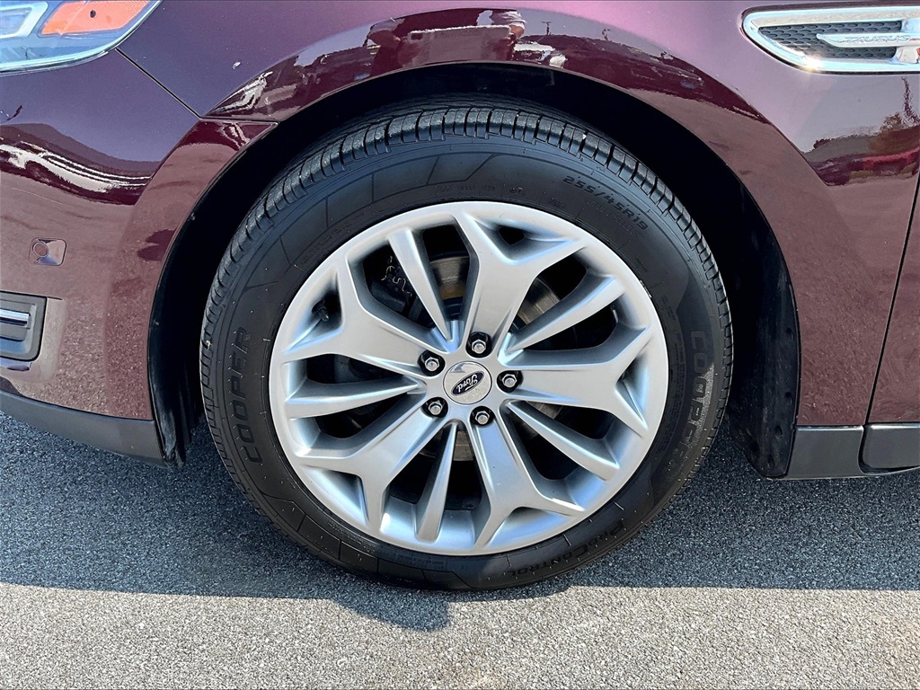 2018 Ford Taurus Limited - Photo 7
