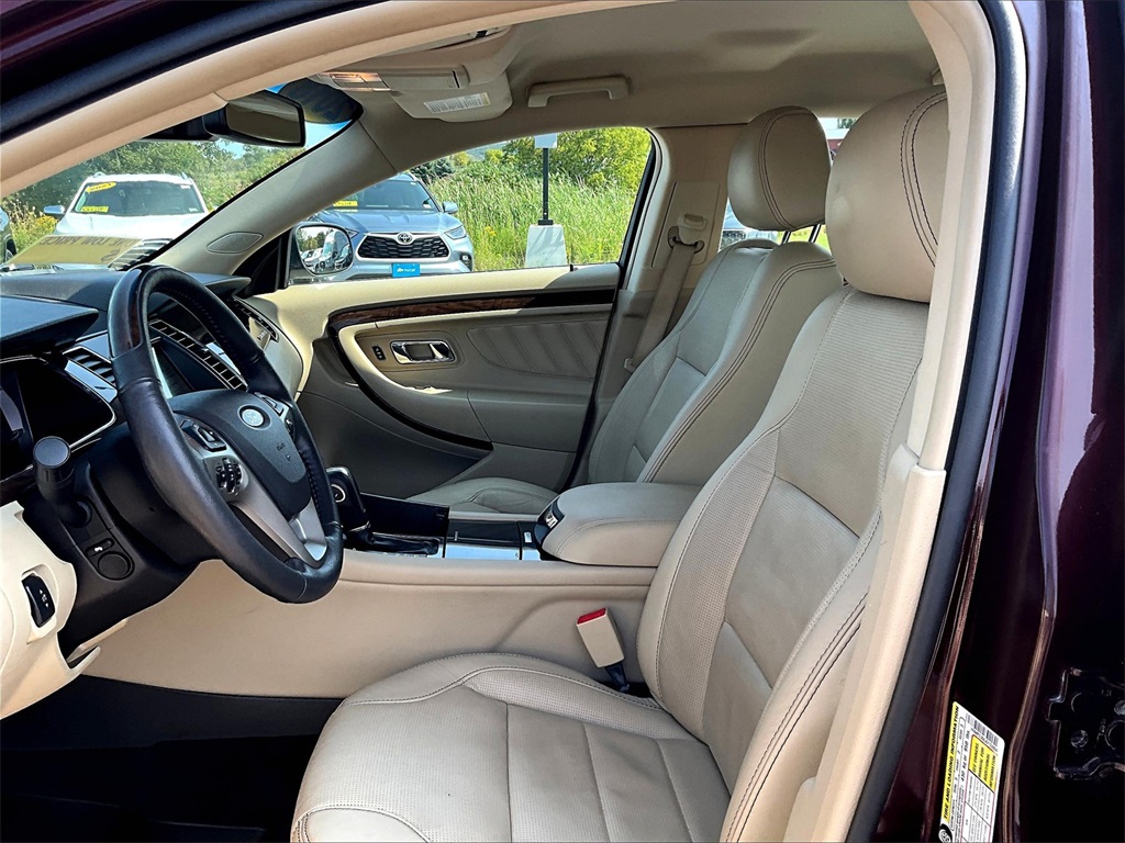 2018 Ford Taurus Limited - Photo 10