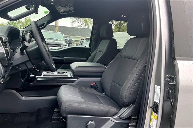 2025 Ford F-150 STX - Photo 10