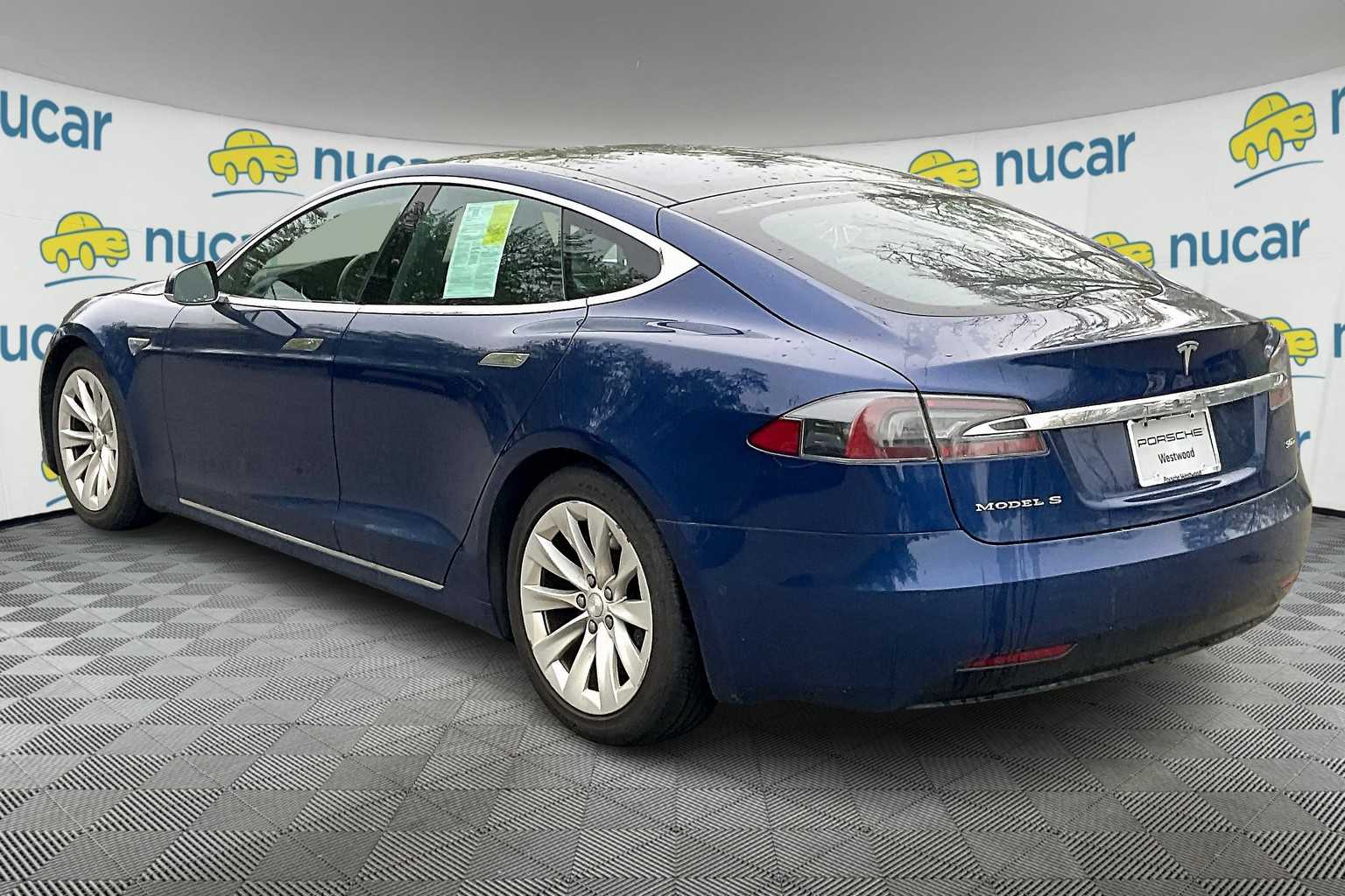 2016 Tesla Model S 90D - Photo 2
