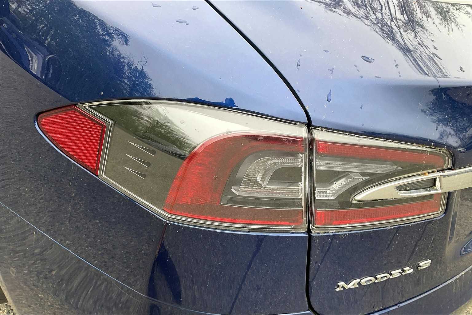 2016 Tesla Model S 90D - Photo 32