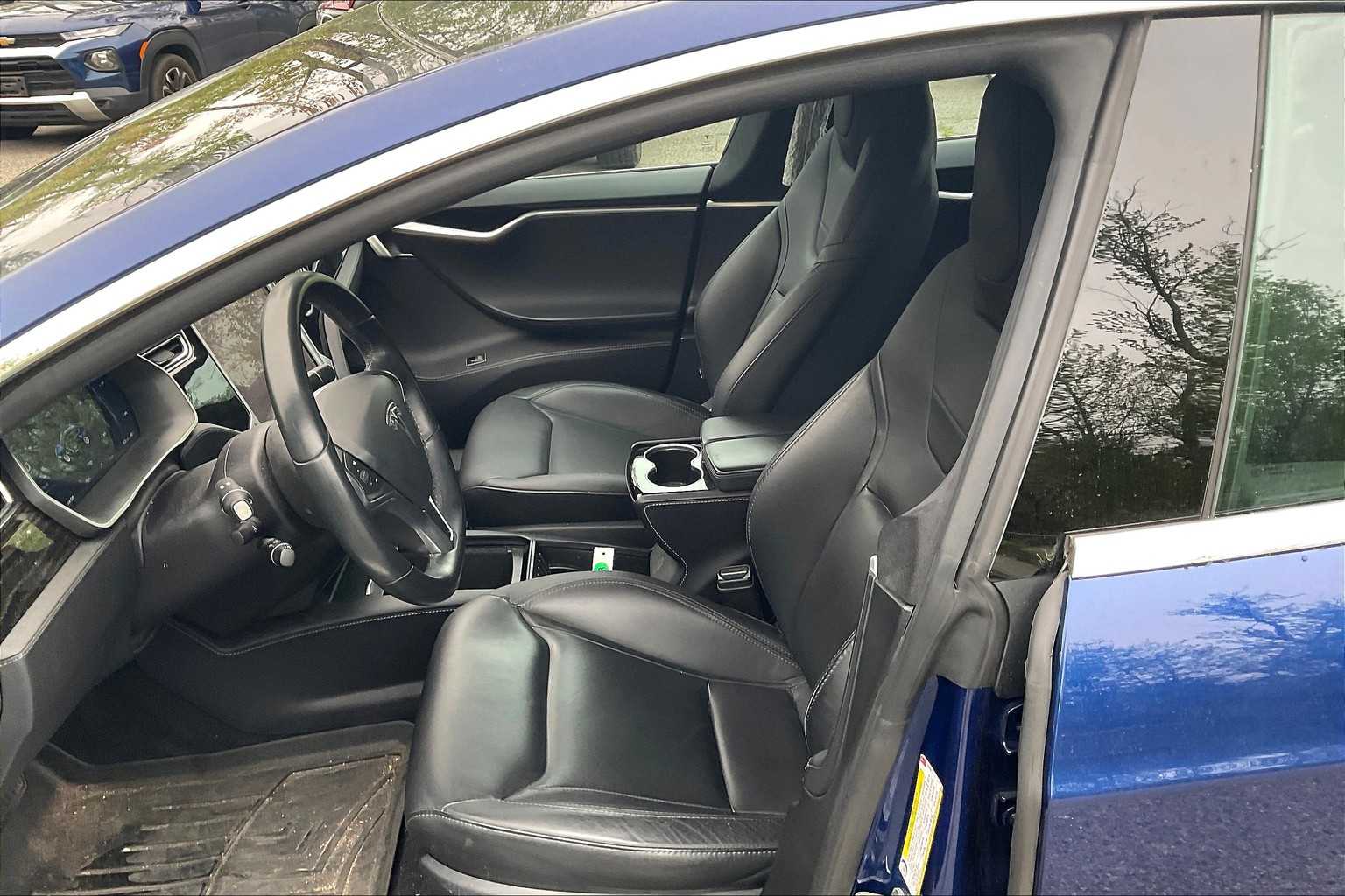 2016 Tesla Model S 90D - Photo 8