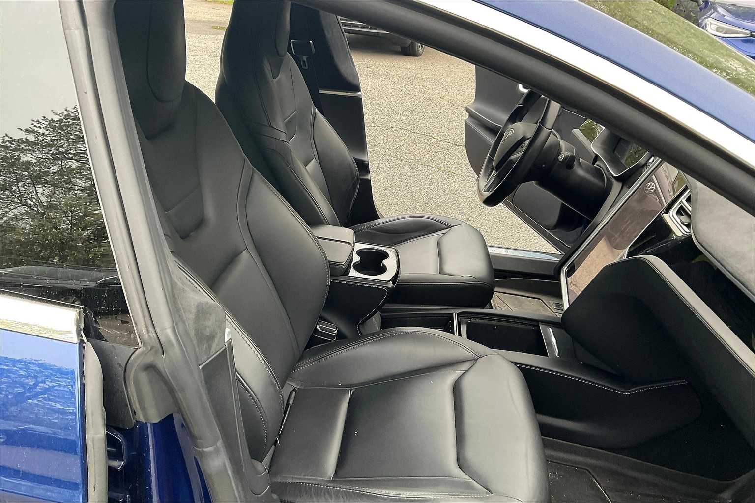 2016 Tesla Model S 90D - Photo 9