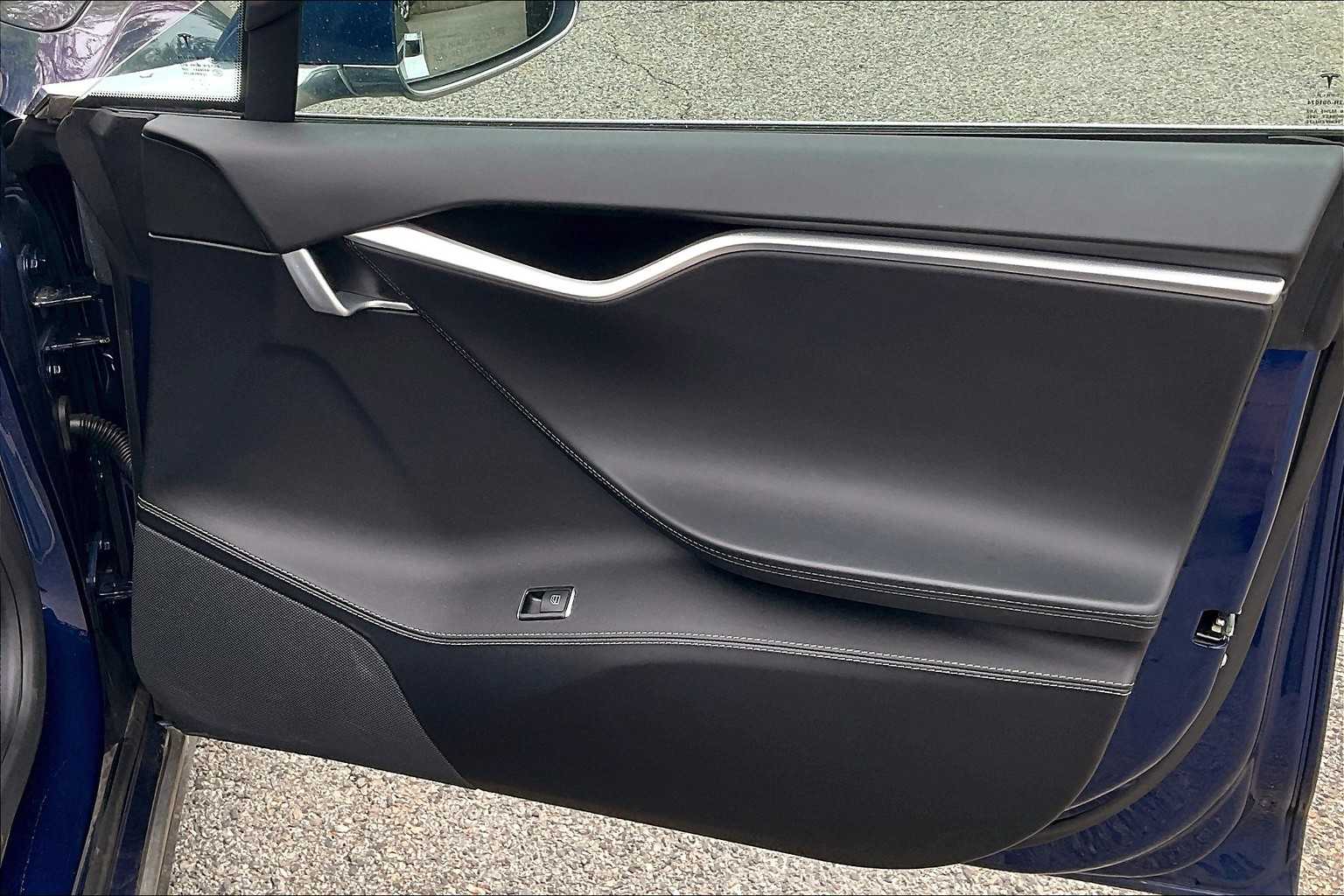 2016 Tesla Model S 90D - Photo 10