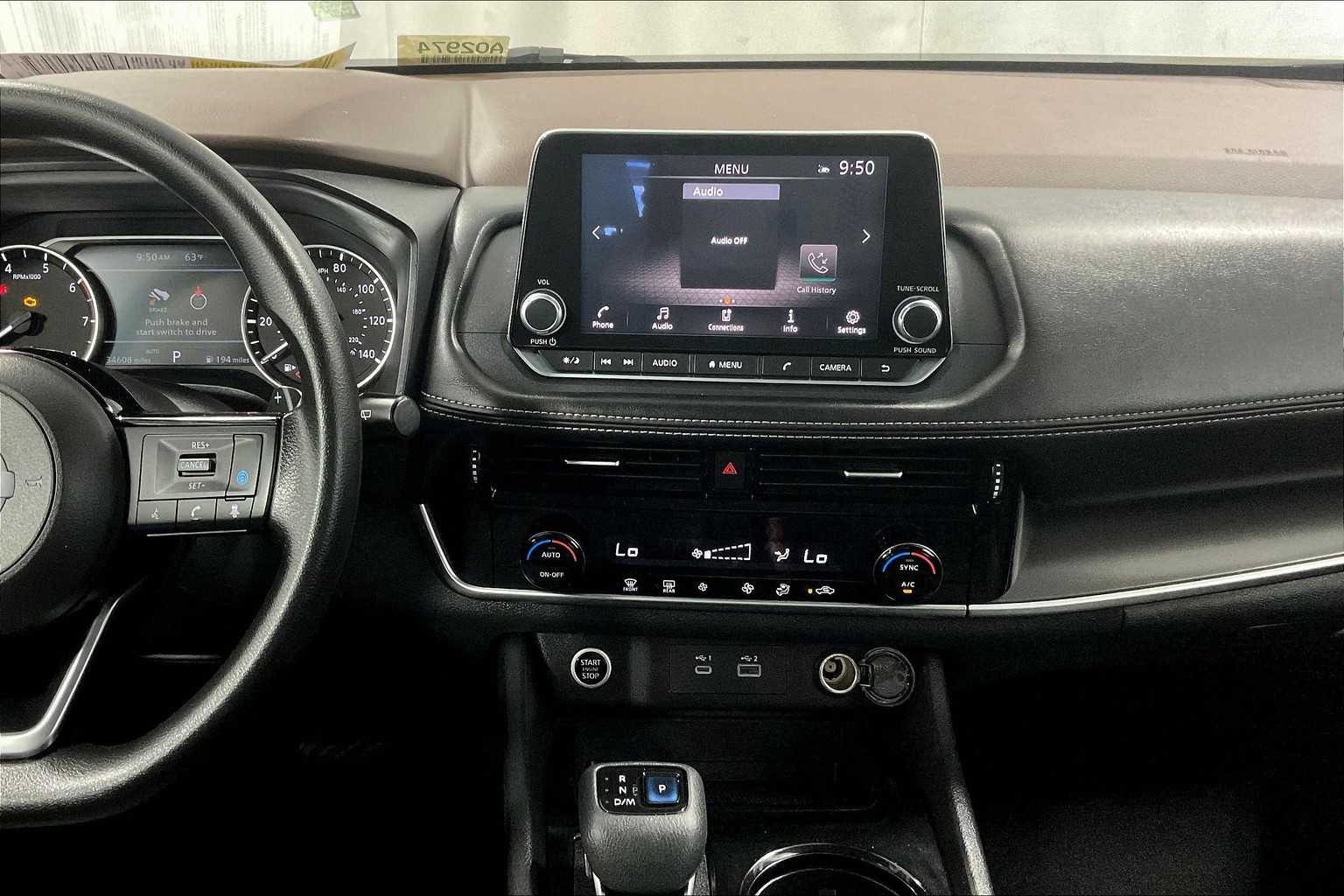 2021 Nissan Rogue SV - Photo 18