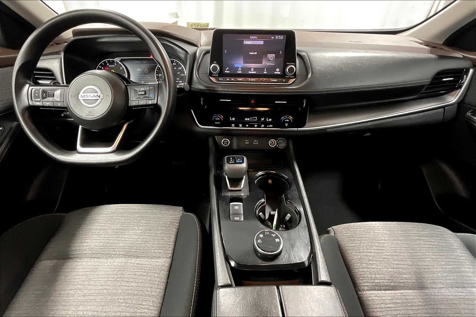 2021 Nissan Rogue SV - Photo 21
