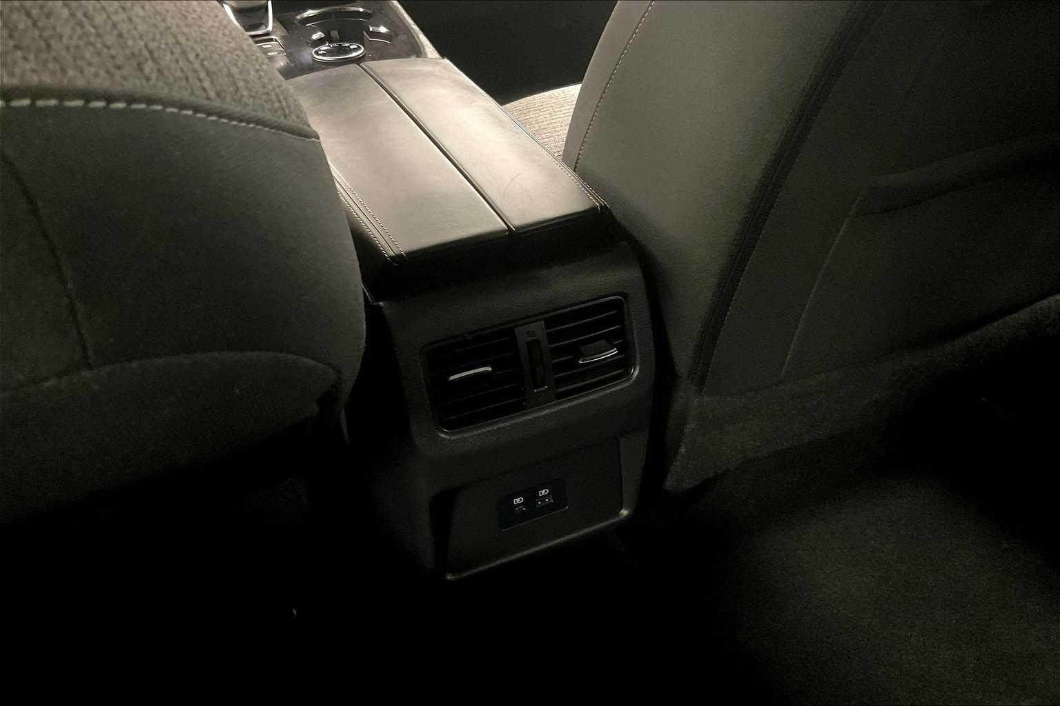 2021 Nissan Rogue SV - Photo 27