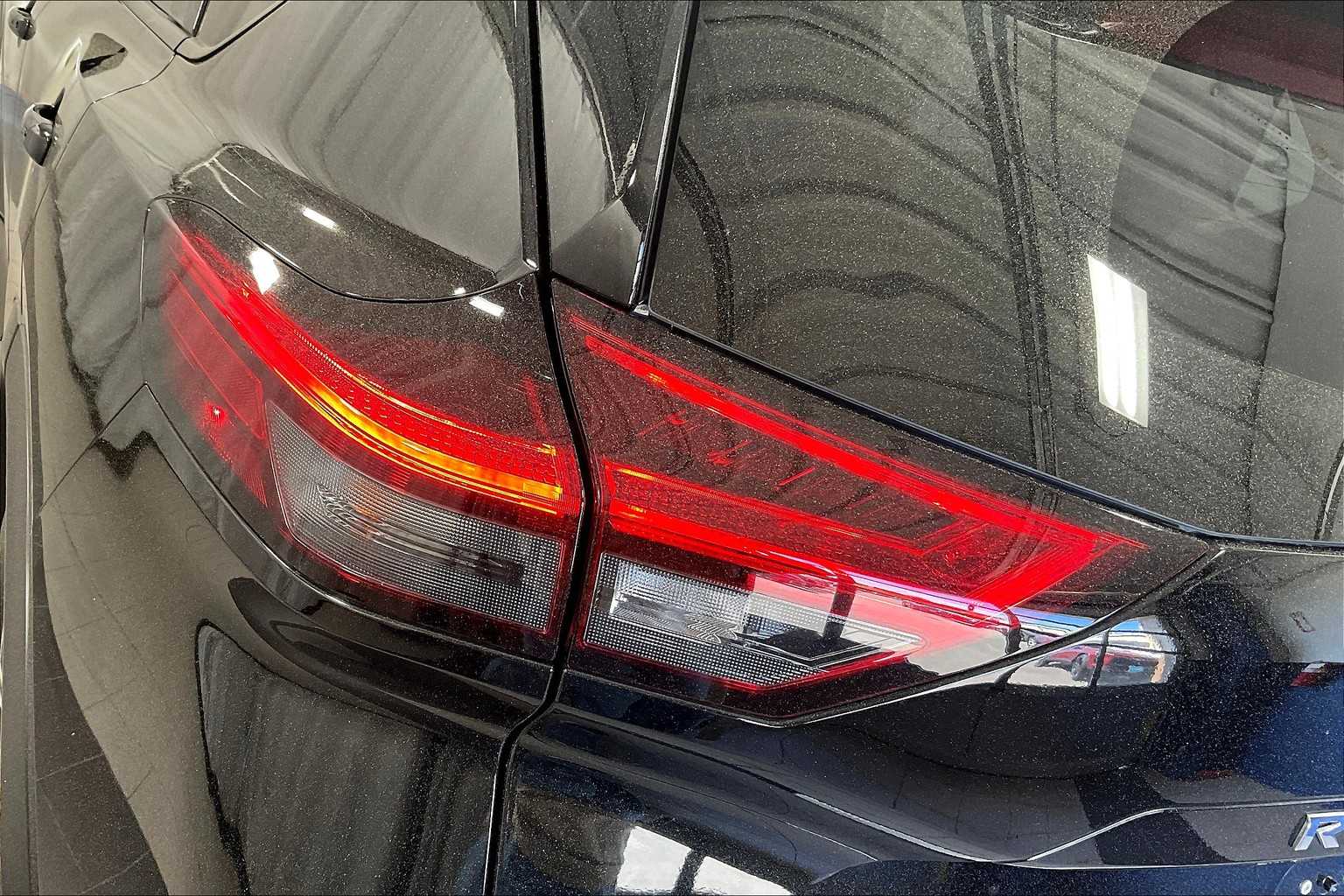 2021 Nissan Rogue SV - Photo 33