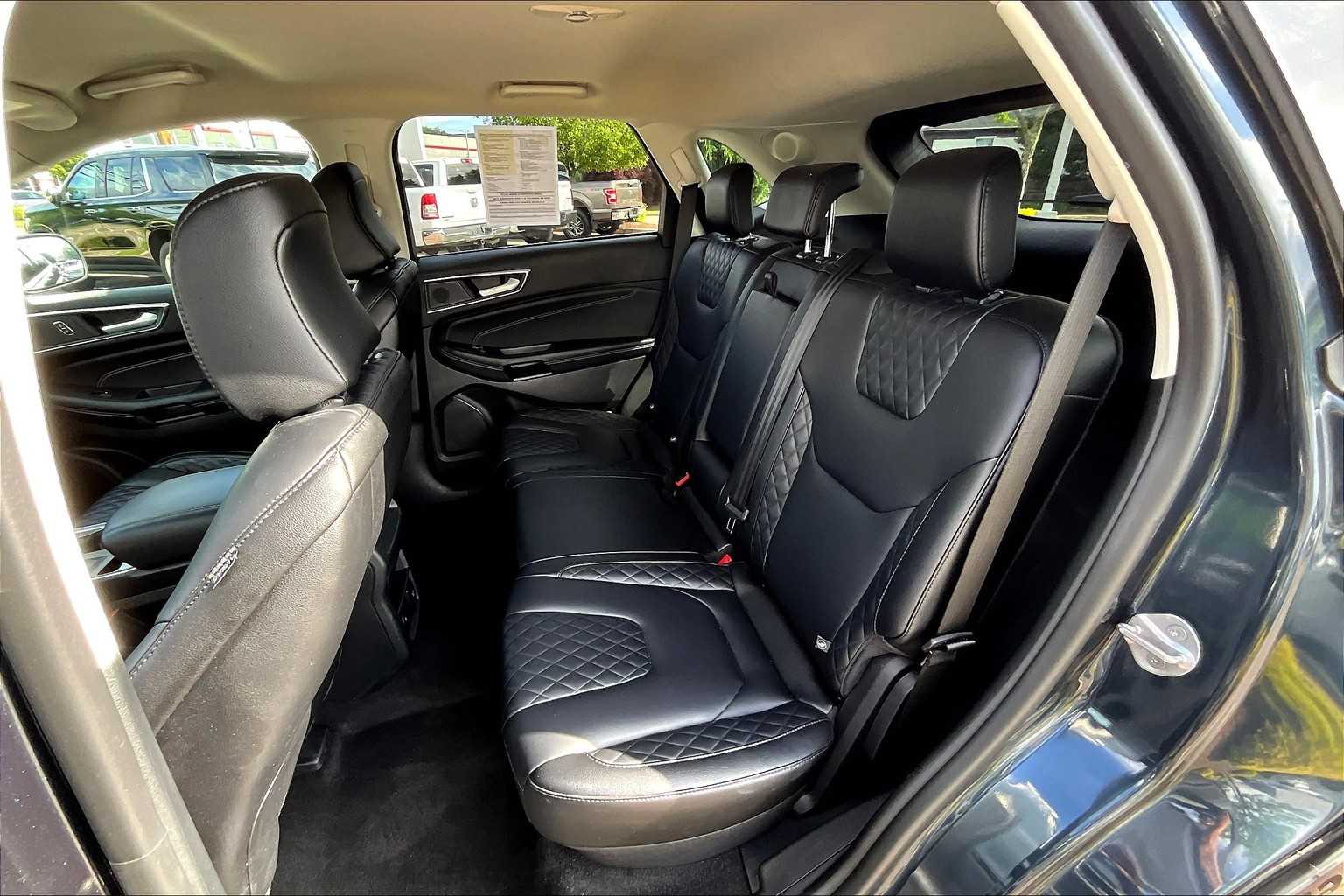 2024 Ford Edge Titanium - Photo 14