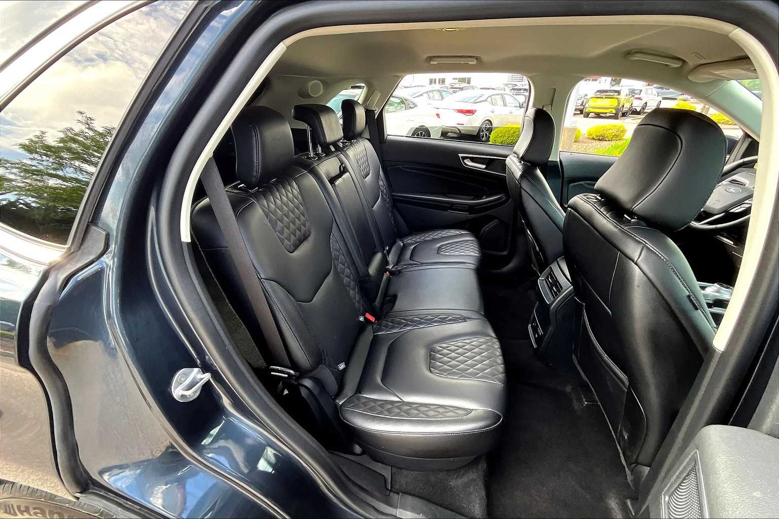 2024 Ford Edge Titanium - Photo 15