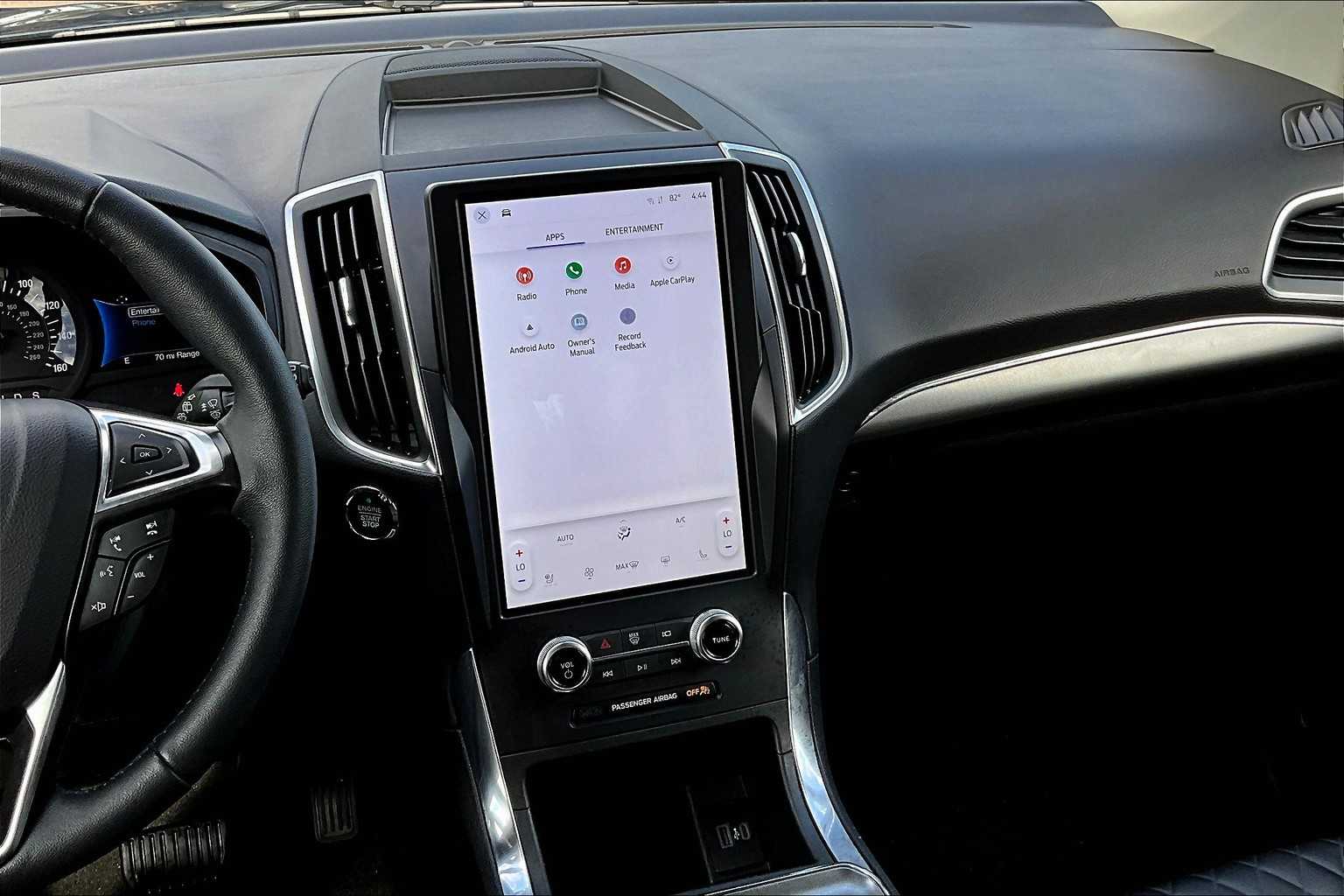 2024 Ford Edge Titanium - Photo 17